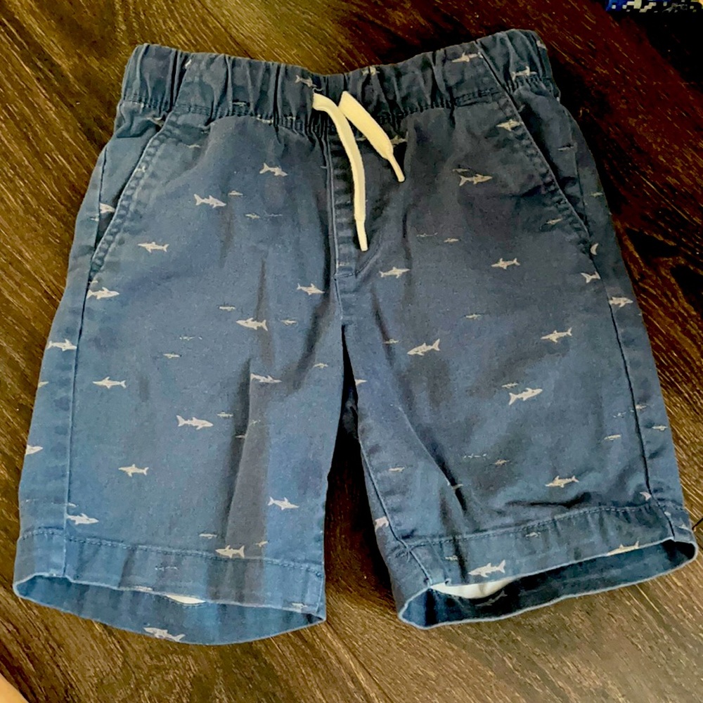 Boys size 6/7: old navy